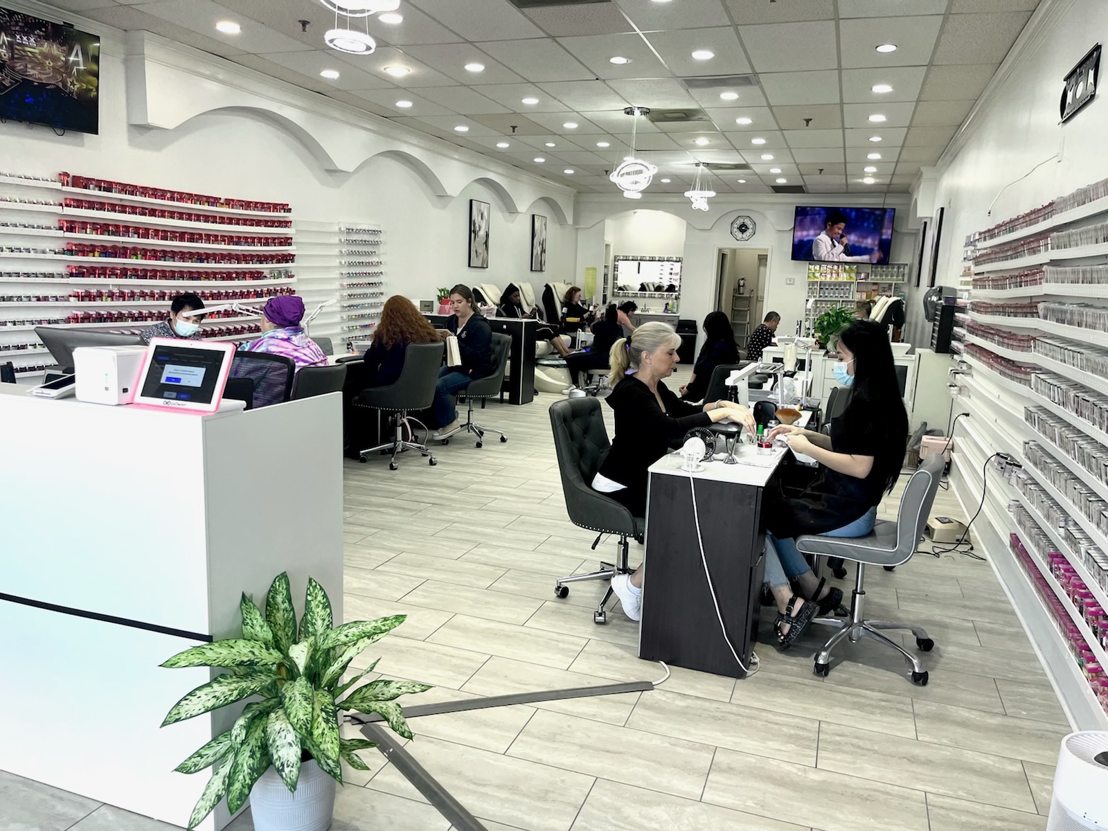 Fabulous Nail Spa nail photo 5